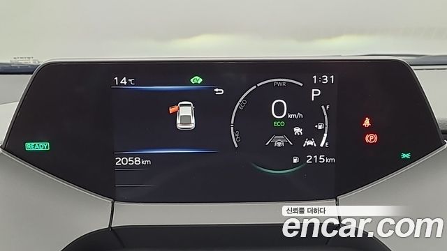 Toyota Prius 2026 — photo 8