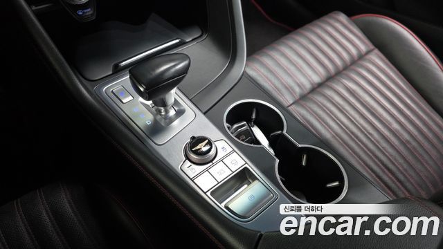 Genesis G70 2018 — photo 12