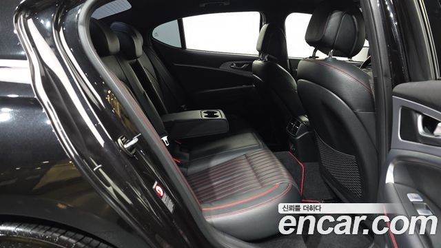 Genesis G70 2018 — photo 17
