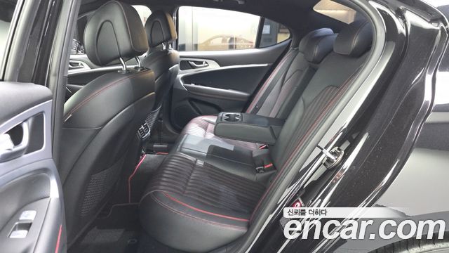 Genesis G70 2018 — photo 18