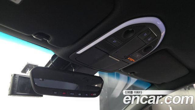 Genesis G70 2018 — photo 30