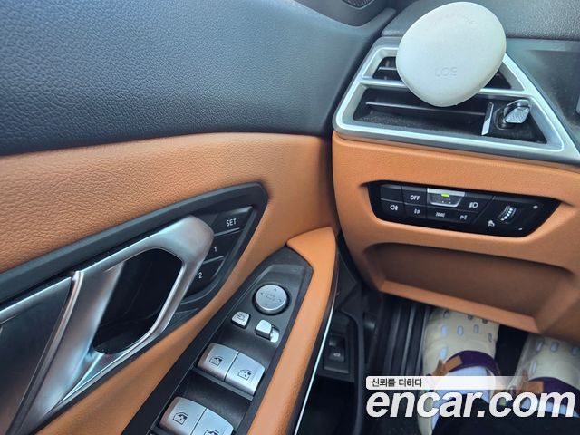 BMW 3-Series 2026 — photo 10
