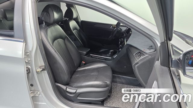 Hyundai Sonata 2015 — photo 11