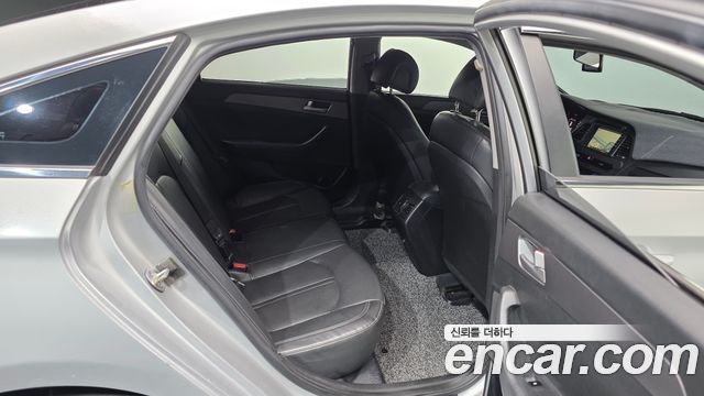 Hyundai Sonata 2015 — photo 12