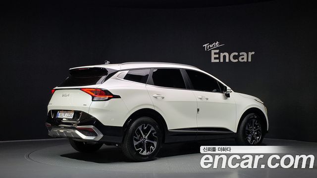 Kia Sportage 2022 — photo 2