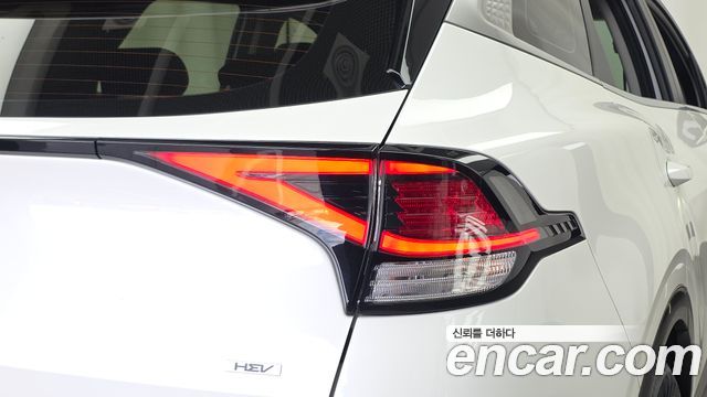 Kia Sportage 2022 — photo 9