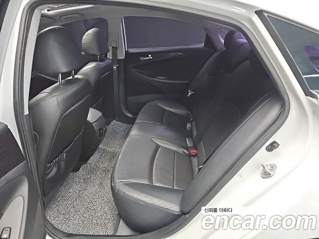 Hyundai Sonata 2014 — photo 12