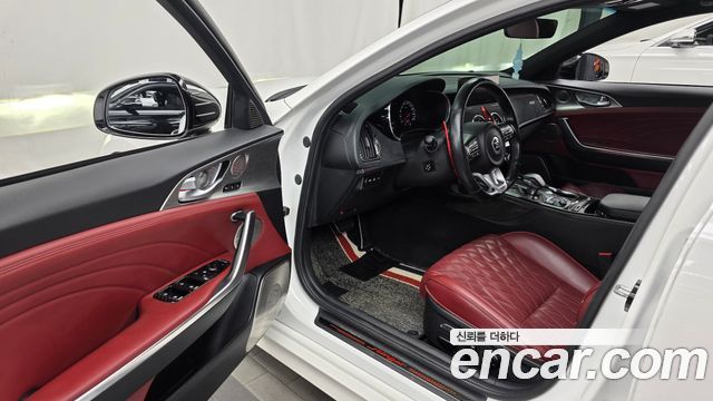 Kia Stinger 2021 — photo 10