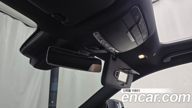 Mercedes-Benz E-Class 2021 — photo 26