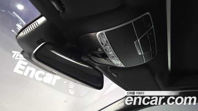 Mercedes-Benz S-Class 2017 — photo 28