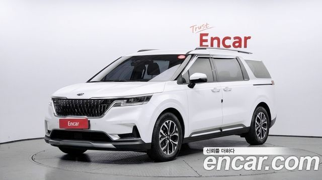 Kia Canival 2021 — photo 1