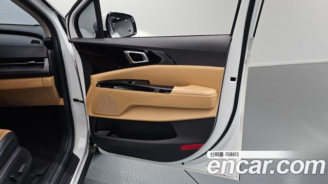 Kia Canival 2021 — photo 15