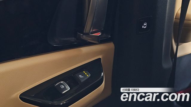 Kia Canival 2021 — photo 28