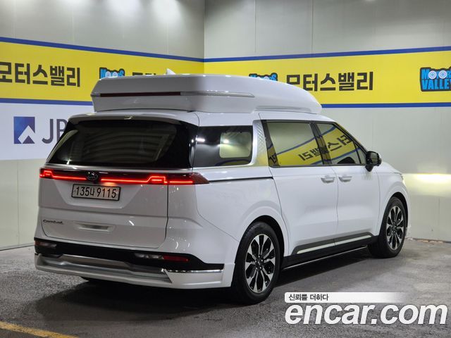 Kia Canival 2021 — photo 3