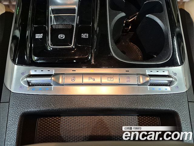 Kia Canival 2021 — photo 10