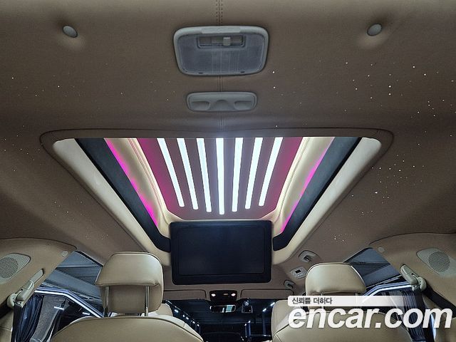 Kia Canival 2021 — photo 14