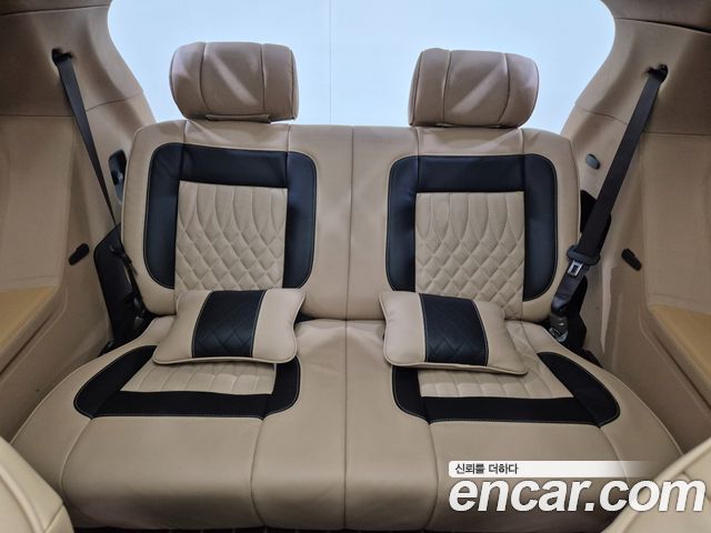Kia Canival 2021 — photo 16