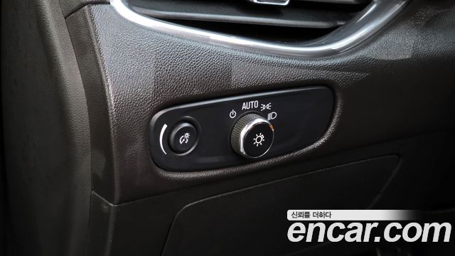 Chevrolet Korea Malibu 2017 — photo 15