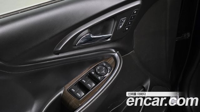 Chevrolet Korea Malibu 2017 — photo 16