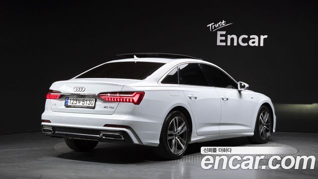 Audi A6 2022 — photo 2