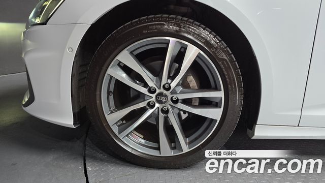 Audi A6 2022 — photo 5