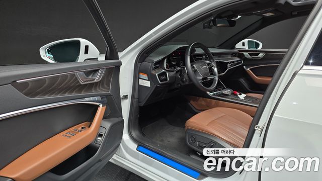 Audi A6 2022 — photo 13