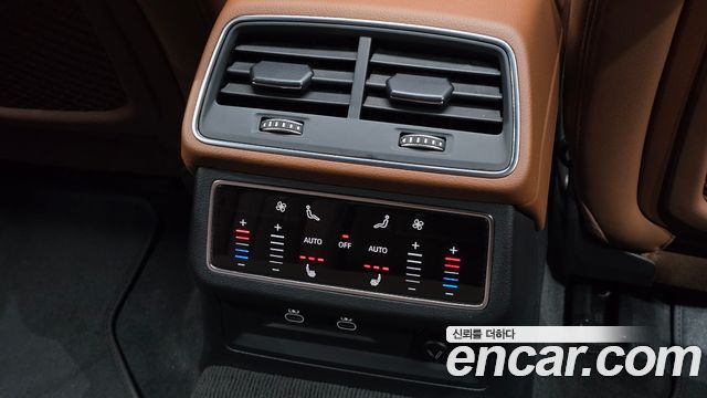 Audi A6 2022 — photo 28
