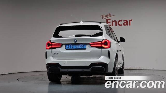 BMW iX3 2024 — photo 4