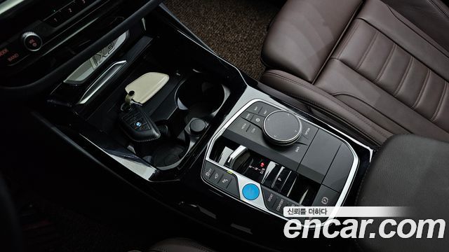 BMW iX3 2024 — photo 12