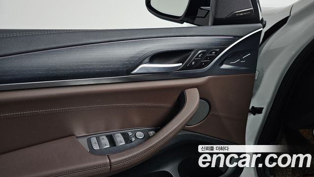 BMW iX3 2024 — photo 30