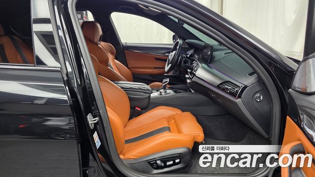 BMW M5 2021 — photo 11