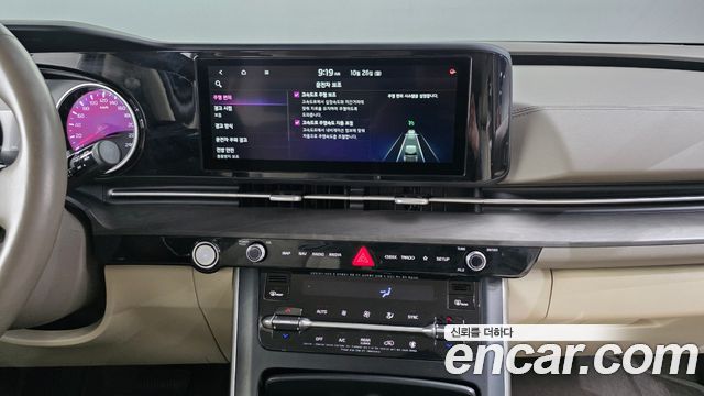 Kia Canival 2021 — photo 17