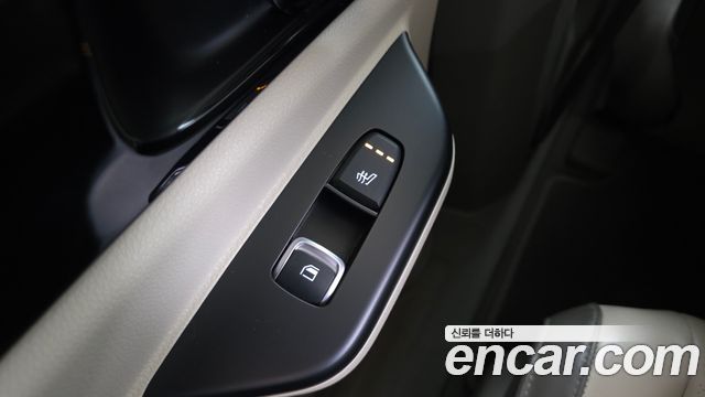 Kia Canival 2021 — photo 19