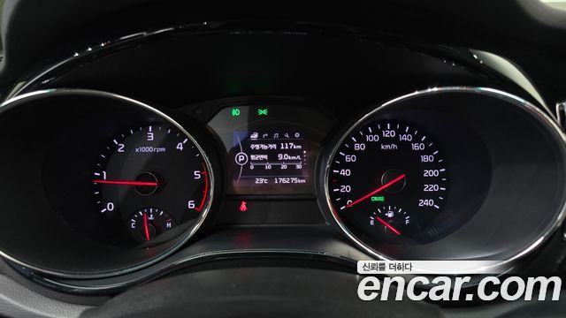 Kia Canival 2016 — photo 8