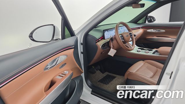 Genesis GV70 2025 — photo 10