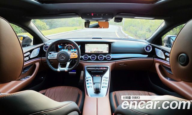 Mercedes-Benz AMG GT 2021 — photo 7