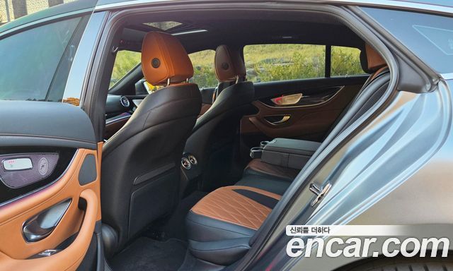 Mercedes-Benz AMG GT 2021 — photo 13