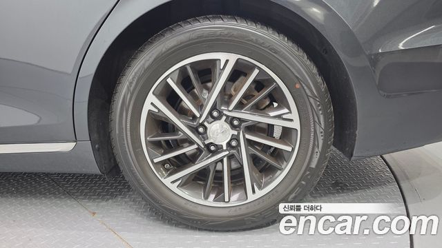 Hyundai Grandeur 2022 — photo 7