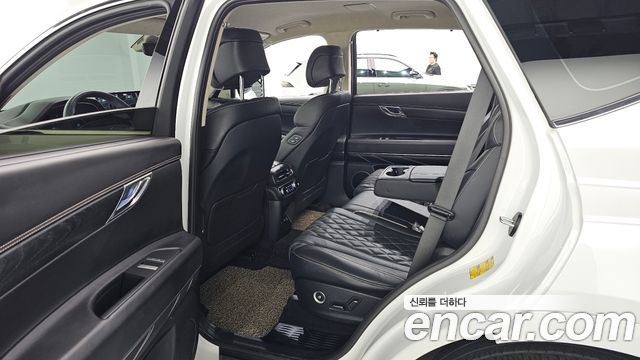 Genesis GV80 2023 — photo 17