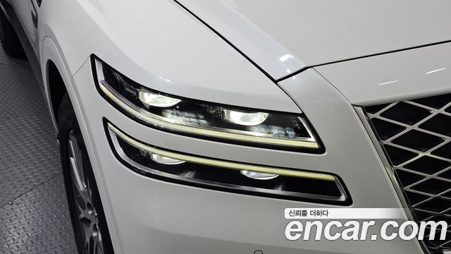 Genesis GV80 2023 — photo 8