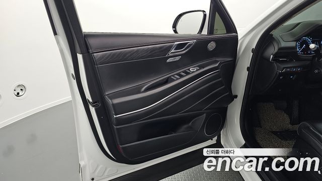 Genesis GV80 2023 — photo 14