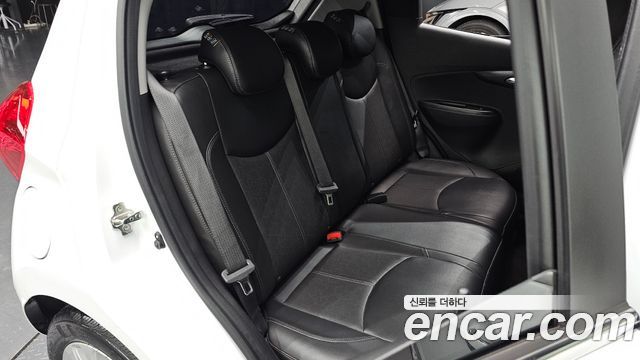 Chevrolet Korea Spark 2016 — photo 18