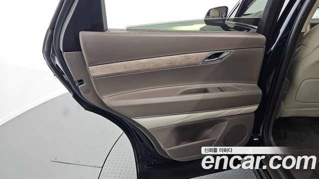 Genesis GV80 2021 — photo 15