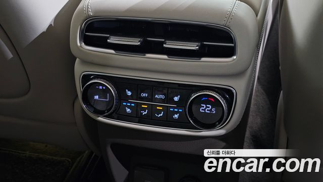 Genesis GV80 2021 — photo 28