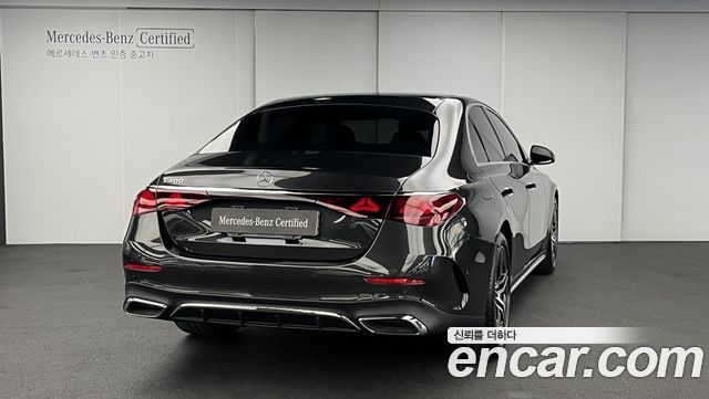 Mercedes-Benz E-Class 2026 — photo 2