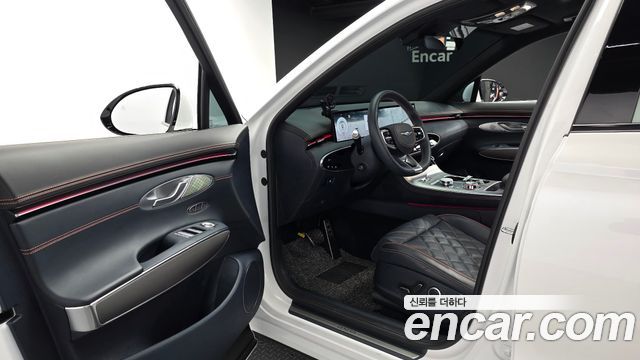 Genesis GV70 2025 — photo 10
