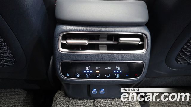 Genesis GV70 2025 — photo 19