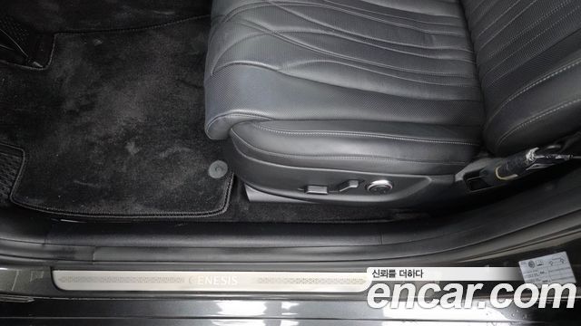 Genesis G80 2025 — photo 32