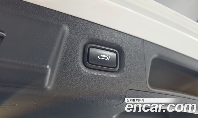 Hyundai Santafe 2023 — photo 23