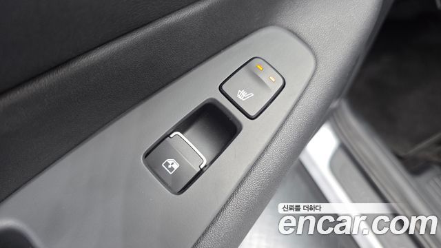 Hyundai Santafe 2023 — photo 29